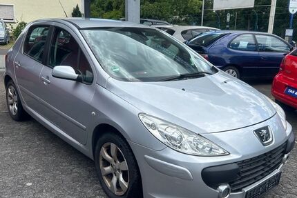 Peugeot 307 233.000 km 790 &euro; Hanau 63452