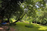Grüne Oase in Gerlingen: Gartengrundstück (1.967 m²) mit Hütte, Wasser & viel Platz