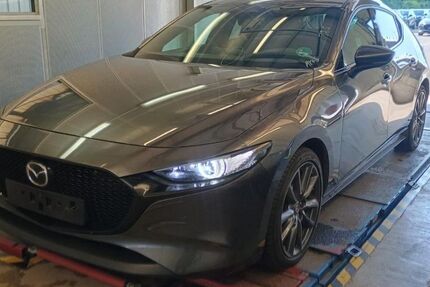 Mazda 3 21.580 km 23.400 &euro; Rinteln 31737