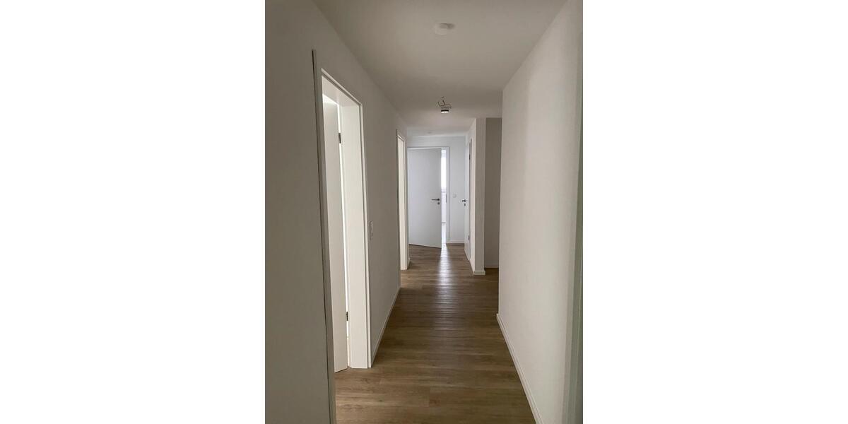 Erdgeschoßwohnung Hiddenhausen - 4.5 Zimmer, 107 m&sup2;, 379.000&euro; | Angebot:24611480