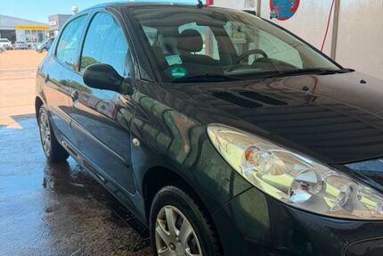 Peugeot 206 132.000 km 1.200 &euro; Bad krozingen 79189