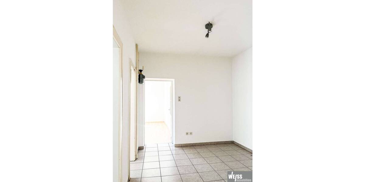 Etagenwohnung Würzburg Altstadt - 3 Zimmer, 86 m&sup2;, 750&euro; | Angebot:26419070