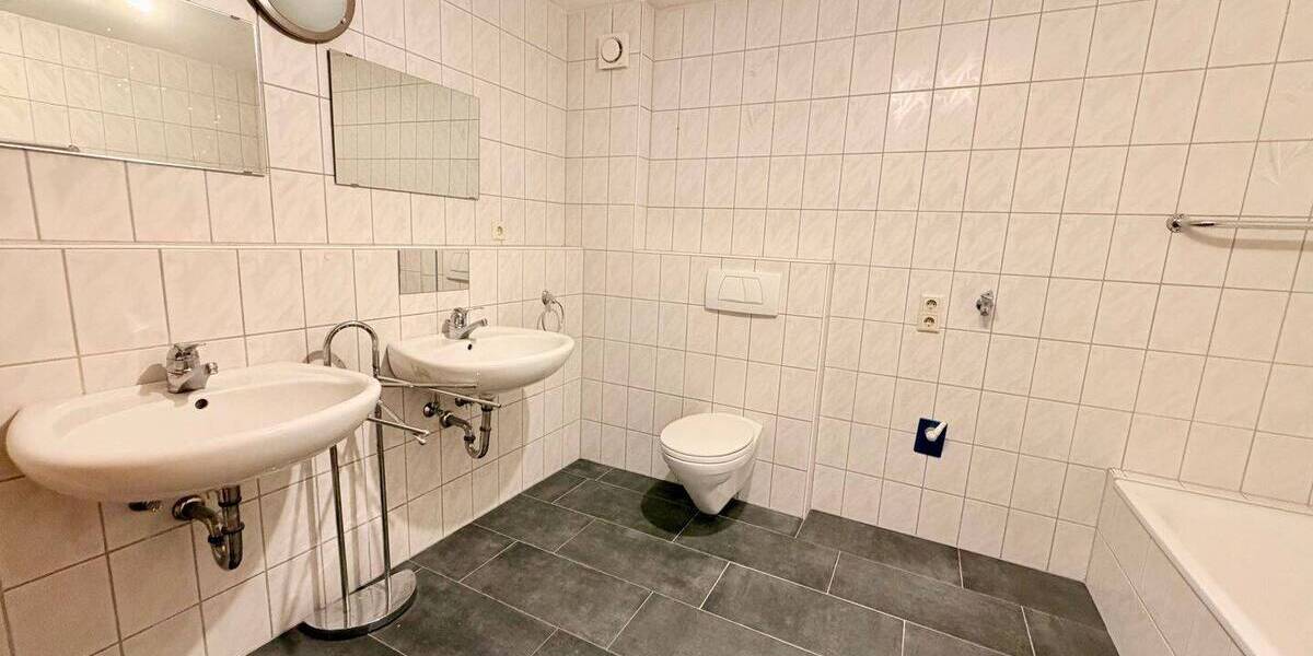 Etagenwohnung Ettenheim - 3 Zimmer, 92 m&sup2;, 900&euro; | Angebot:26309997