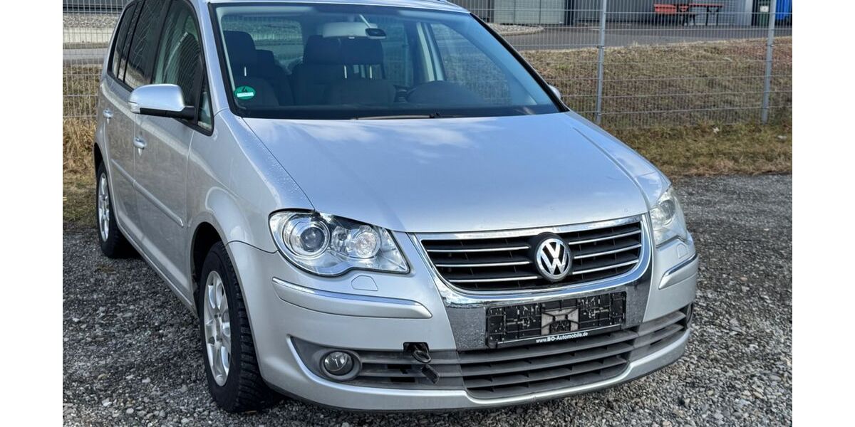 VW Touran 220.000 km 1.290 &euro; Meckenbeuren 88074
