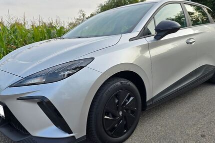 MG 4 54.300 km 14.500 &euro; Stuttgart 70439