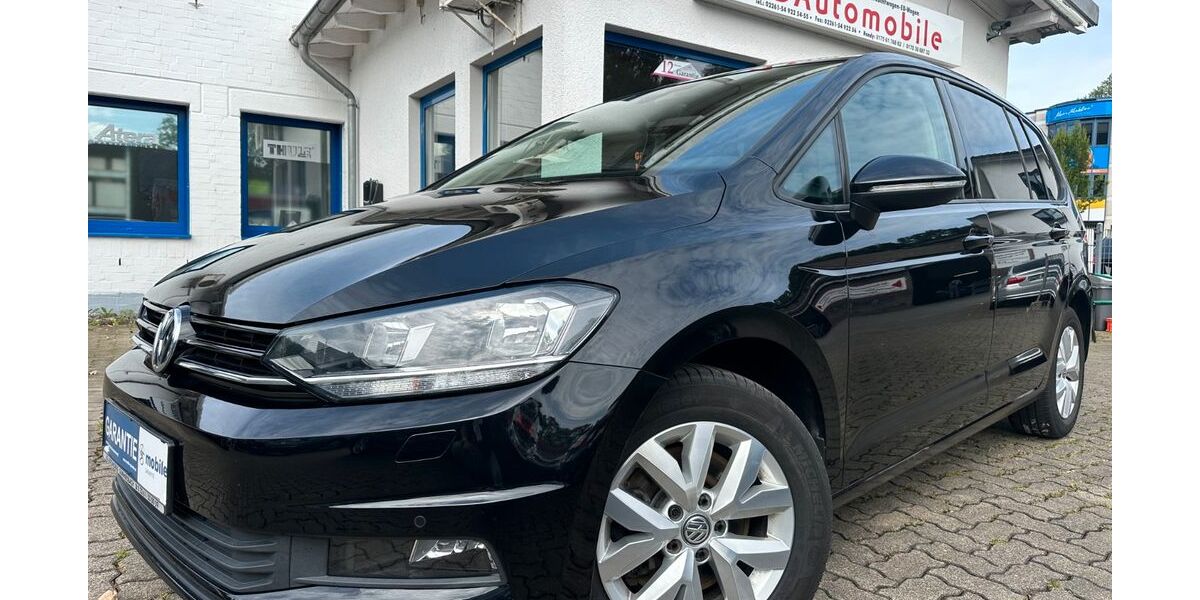 VW Touran 150.000 km 11.749 &euro; Gummersbach (Zwischen Toom Markt und ATU) 51645