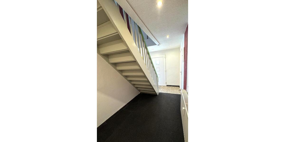 Doppelhaushälfte Elsfleth - 5 Zimmer, 130 m&sup2;, 985&euro; | Angebot:24813912