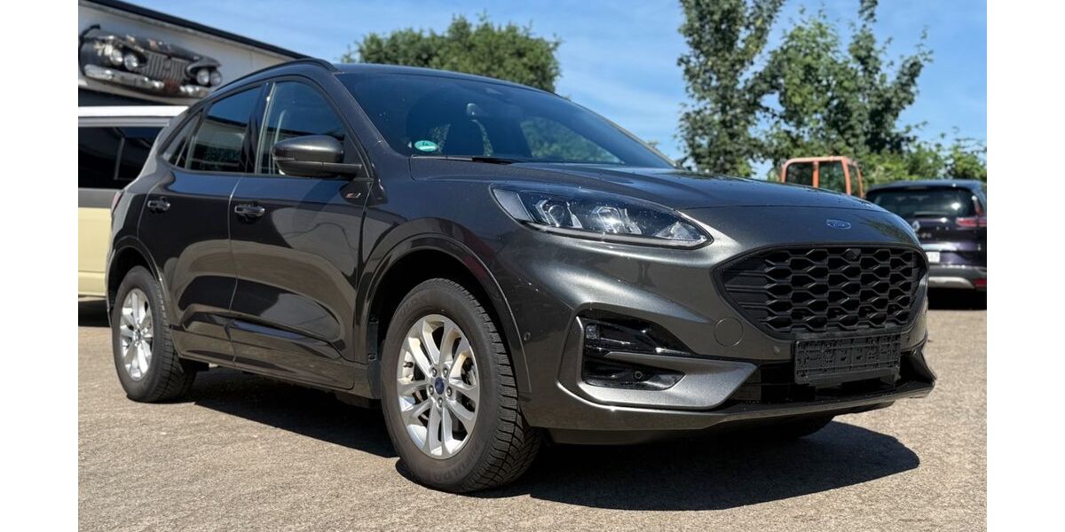 Ford Kuga 112.000 km 16.990 &euro; Neumünster 24539
