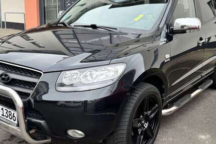 Hyundai SANTA FE 215.000 km 6.800 € Berlin 12623