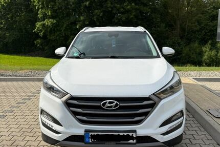 Hyundai TUCSON 175.892 km 12.499 &euro; Espenau 34314