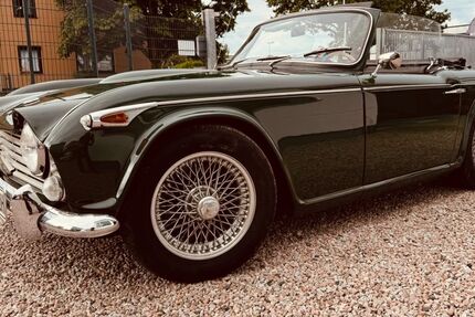 Triumph TR4 100.000 km 30.100 &euro; Wenzendorf 21279