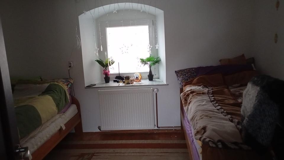 Einfamilienhaus Falkenstein - 6 Zimmer, 410 m&sup2;, 240.000&euro; | Angebot:26447243