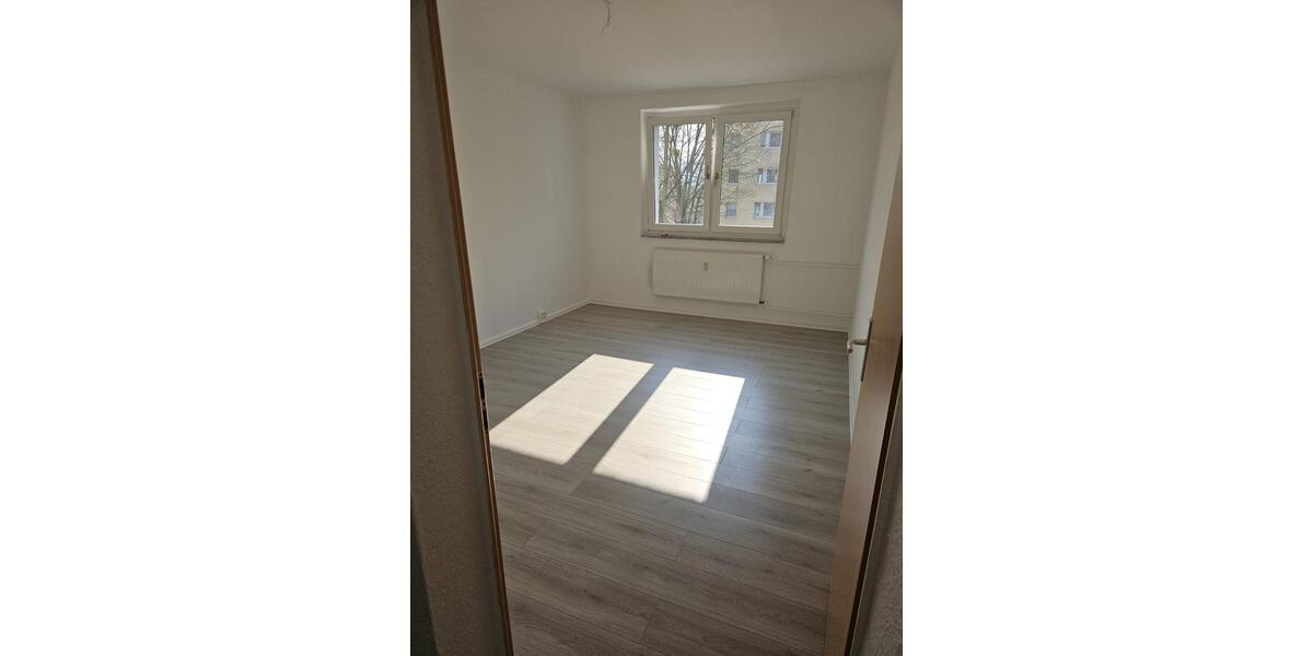 Etagenwohnung Bad Frankenhausen/Kyffhäuser Kyffhäuser - 4 Zimmer, 77 m&sup2;, 420&euro; | Angebot:25432787