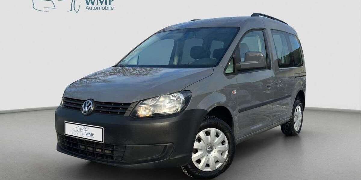 VW Caddy 123.877 km 9.590 &euro; Hamburg 22045
