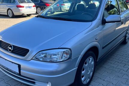 Opel Astra 28.486 km 3.899 &euro; Leimen(Heidelberg) 69181