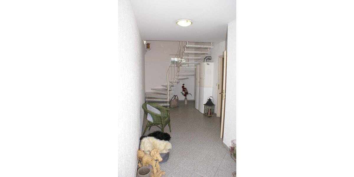 Reihenhaus Mellrichstadt - 4.5 Zimmer, 238 m&sup2;, 275.000&euro; | Angebot:25887667