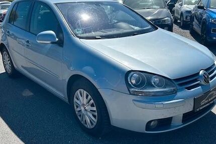 VW Golf 215.000 km 1.990 &euro; Roding 93426