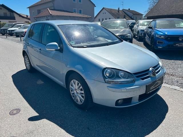 VW Golf 215.000 km 1.990 &euro; Roding 93426