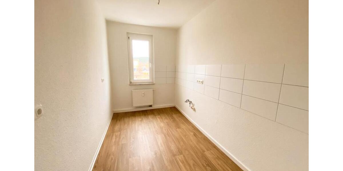Etagenwohnung Saalfeld (Saale) - 3 Zimmer, 60 m&sup2;, 340&euro; | Angebot:25450980