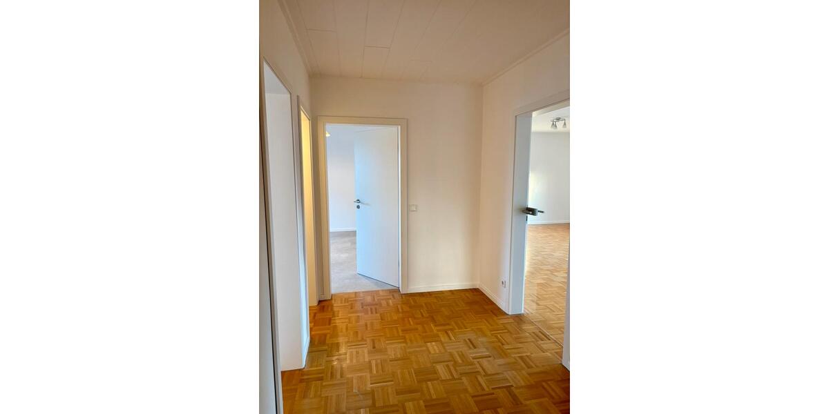 Dachgeschoßwohnung Erwitte - 4 Zimmer, 117 m&sup2;, 1.095&euro; | Angebot:24994339
