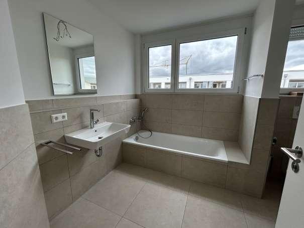 Erdgeschoßwohnung Jestetten - 3 Zimmer, 92 m&sup2;, 1.100&euro; | Angebot:26088254