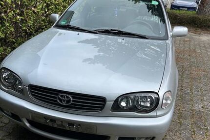 Toyota Corolla 92.200 km 3.300 &euro; Baltmannsweiler 73666