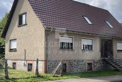 Großes Einfamilienhaus mit schönem Grundstück! 7 zimmer