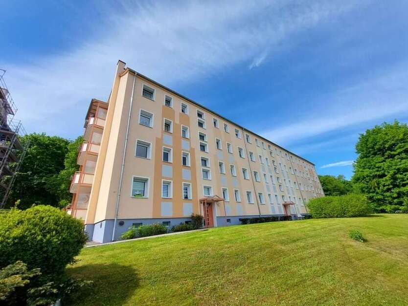 Wohnung zum Mieten in Zella-Mehlis 416,13 € 59.74 m²
