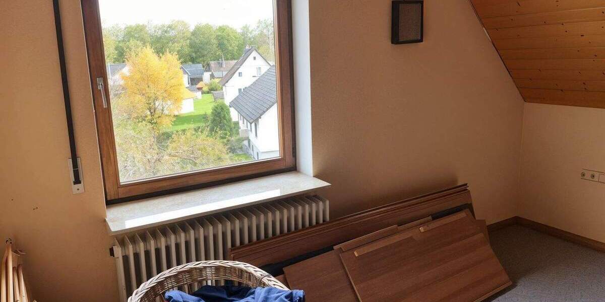 Mehrfamilienhaus, Wohnhaus Meßstetten Oberdigisheim - 7 Zimmer, 202 m&sup2;, 245.000&euro; | Angebot:25775849