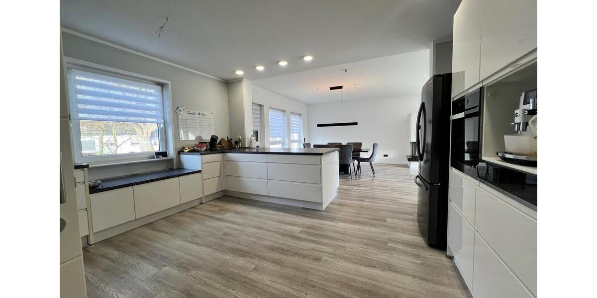 Bungalow Hohenstein - 8 Zimmer, 368 m&sup2;, 2.500&euro; | Angebot:25839146