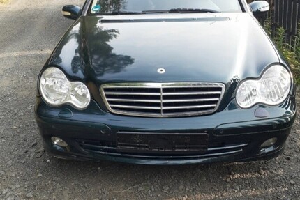 Mercedes-Benz c-180 232.323 km 2.200 € Eschenburg 35713