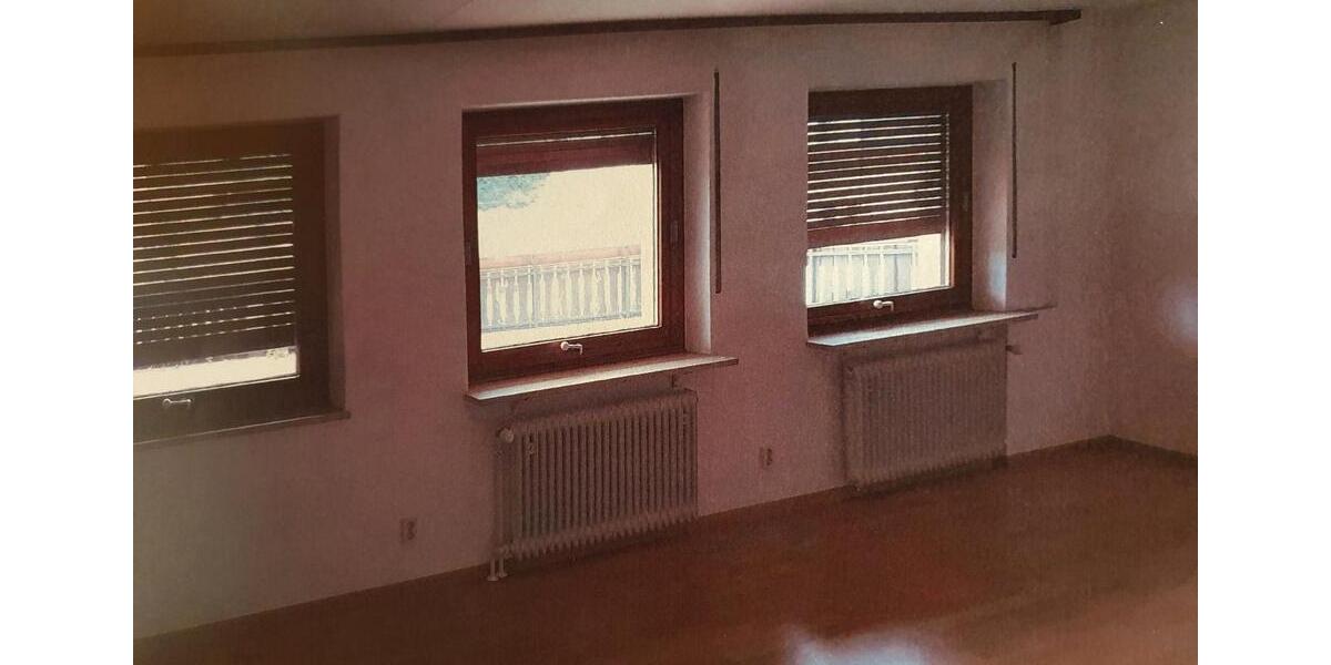 Etagenwohnung Titisee-Neustadt Neustadt - 3 Zimmer, 89 m&sup2;, 750&euro; | Angebot:26271058