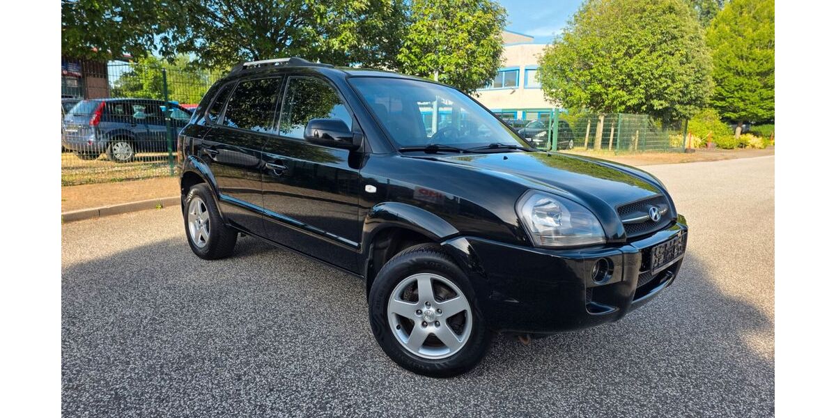 Hyundai TUCSON 206.000 km 3.999 &euro; HENSTEDT ULZBURG 24558