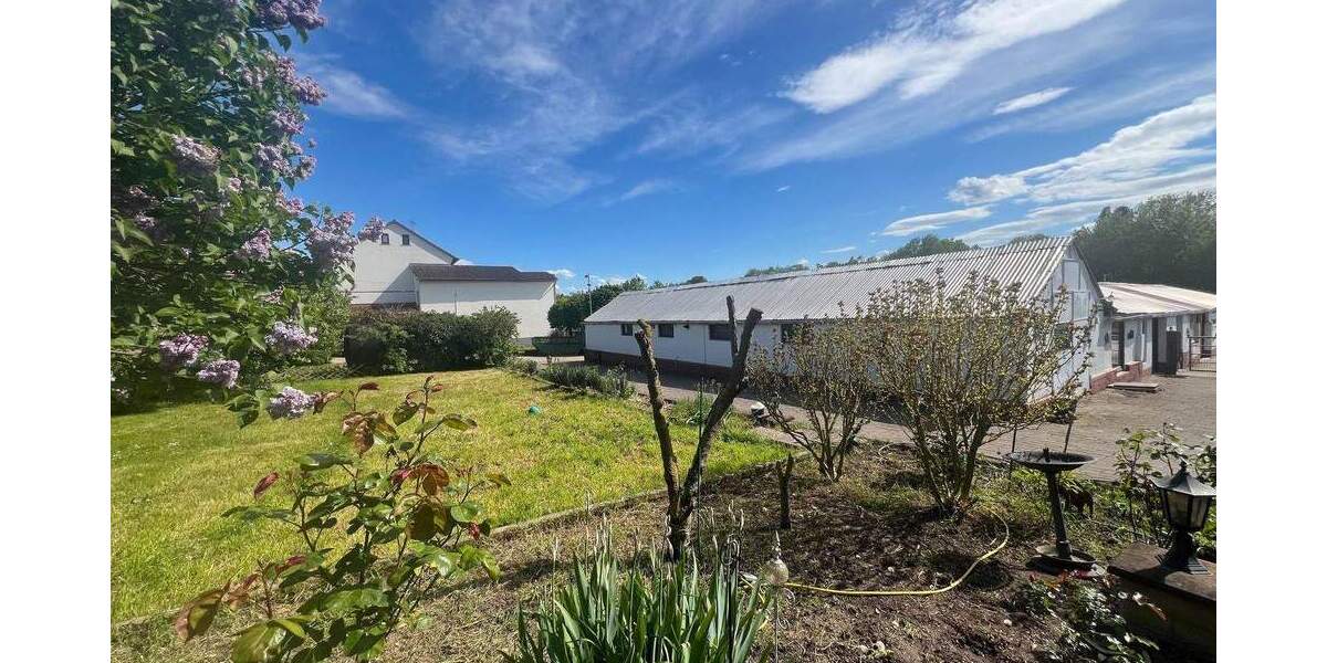 Einfamilienhaus Wiesbaden Biebrich - 1 Zimmer, 290 m&sup2;, 4.500&euro; | Angebot:25912529