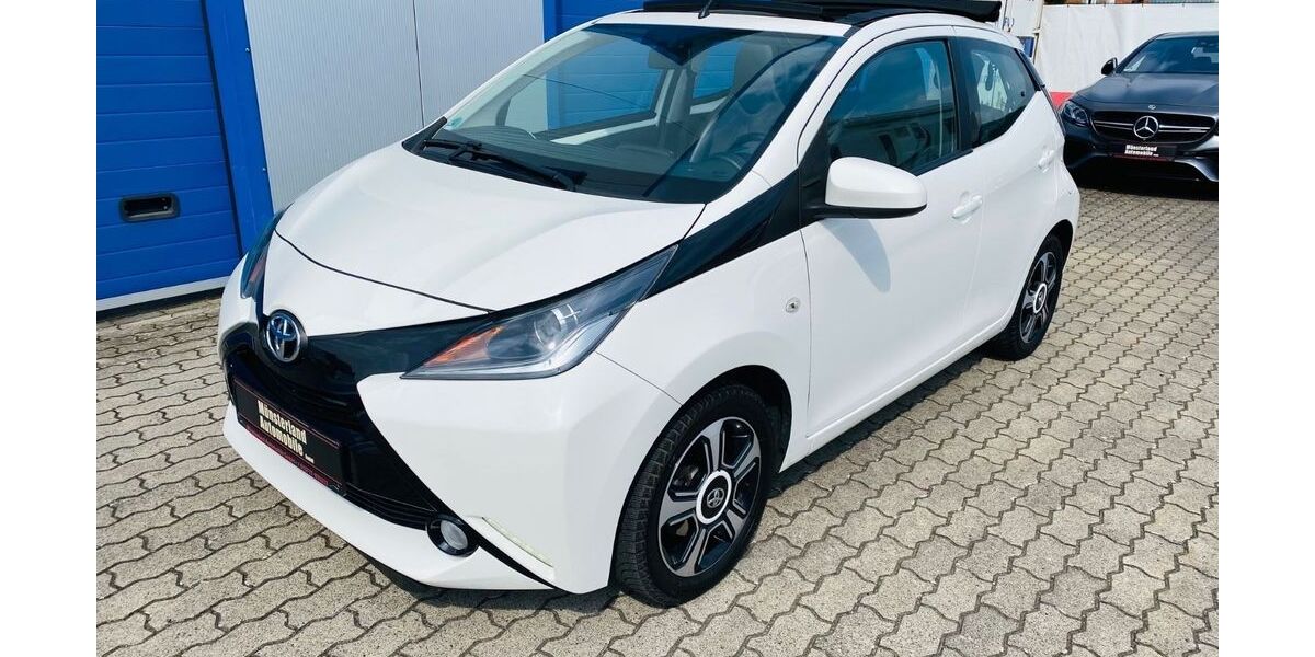 Toyota Aygo (X) 97.000 km 8.500 &euro; Greven 48268