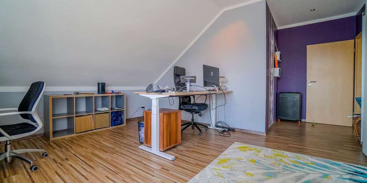 Sonniges Traumhaus mit viel Platz in Haiger OT - Einfamilienhaus Haiger | Angebot:27197051