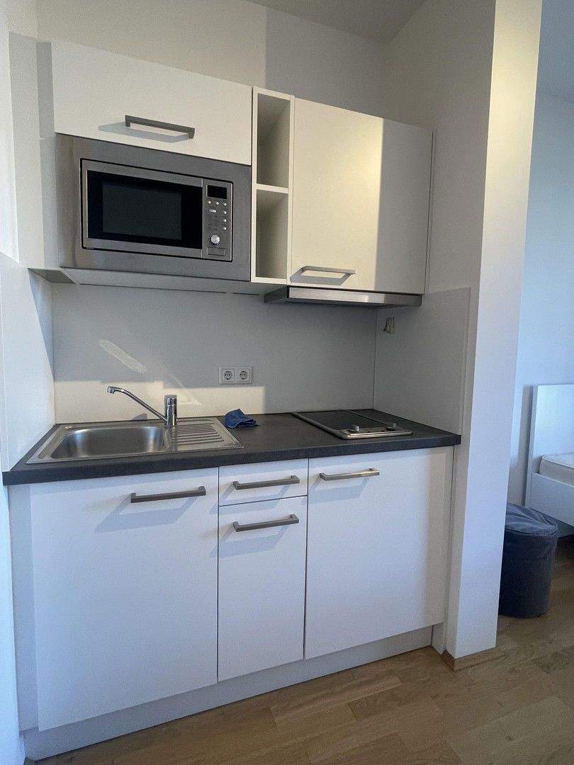 ParkSuites Wilmersdorf-Möbliertes Wohnung modernen Gebäude neben Volkspark, 7 Min Fußweg Bahnhof 1 zimmer