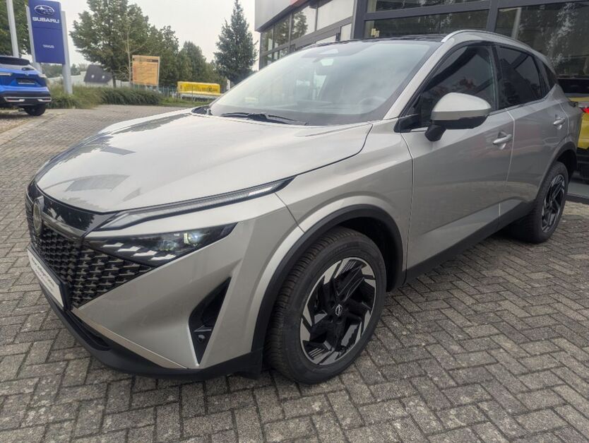 Nissan Qashqai 24.945 km 28.800 € Neubrandenburg 17036