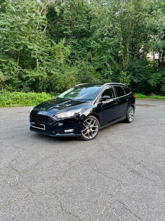 Ford Focus 149.000 km 7.900 € Cottbus 03046
