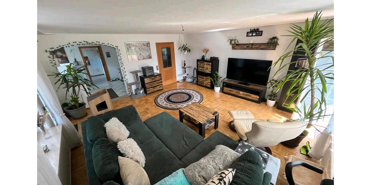 Erdgeschoßwohnung Wolfegg - 4.5 Zimmer, 127 m&sup2;, 1.100&euro; | Angebot:26357734