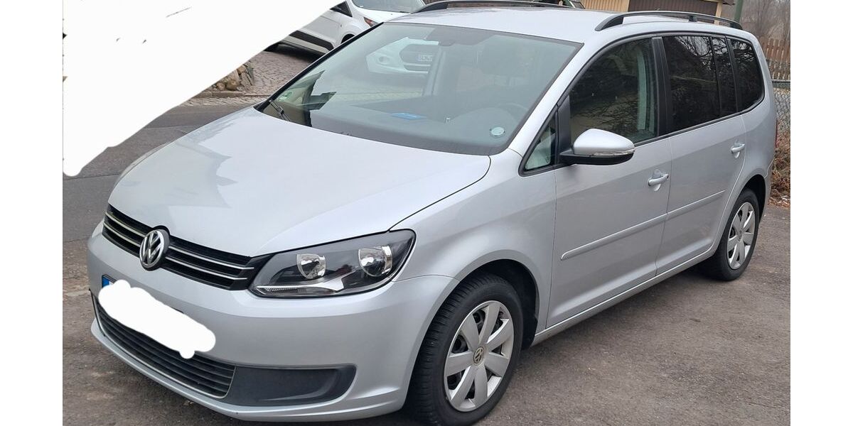 VW Touran 207.000 km 6.150 &euro; Posterstein 04626