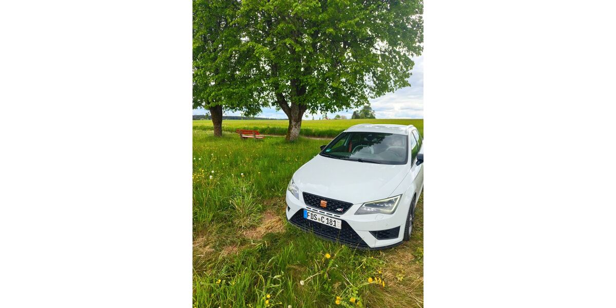 Seat Leon 111.186 km 16.700 &euro; Aichhalden 78733