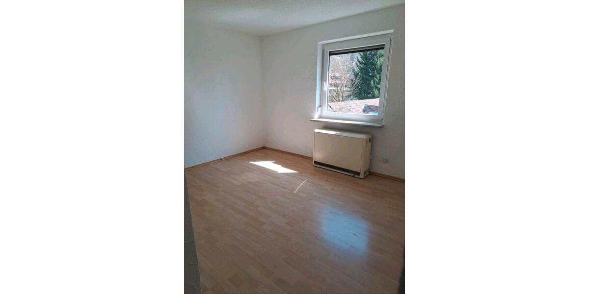 Etagenwohnung Königsbronn - 5.5 Zimmer, 130 m&sup2;, 1.100&euro; | Angebot:26110975