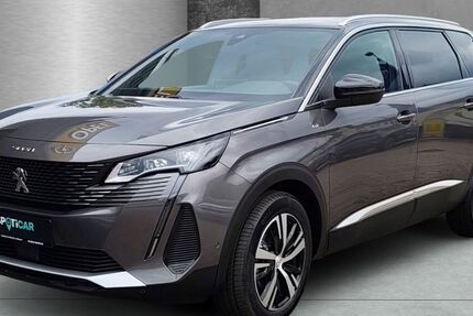 Peugeot 5008 2.158 km 29.489 € Hamburg 22159
