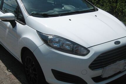 Ford Fiesta 156.000 km 4.300 &euro; Maintal 63477