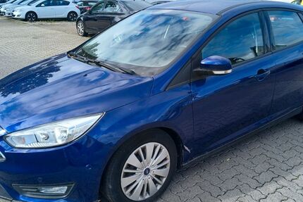 Ford Focus 47.000 km 5.590 &euro; Karlsruhe 76185