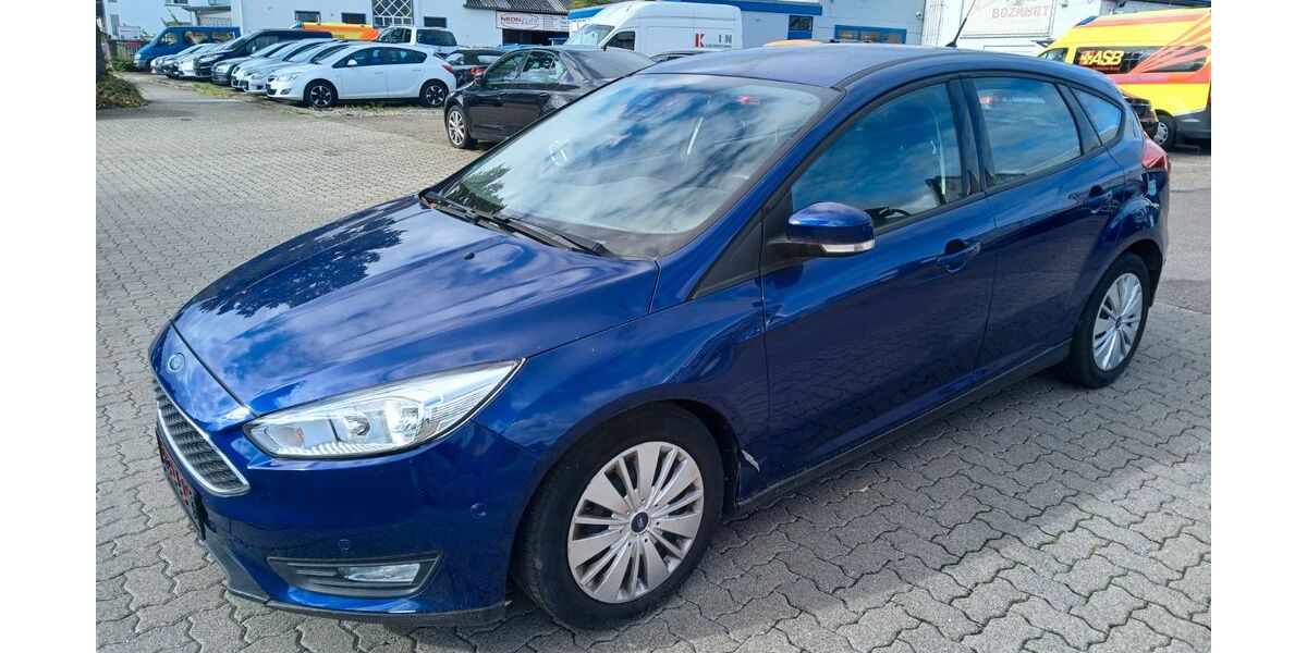 Ford Focus 47.000 km 5.590 &euro; Karlsruhe 76185
