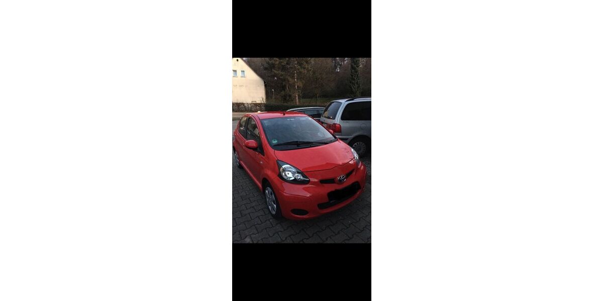 Toyota Aygo (X) 255.000 km 1.399 &euro; Weingarten 88250