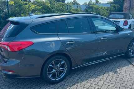 Ford Focus 38.000 km 14.500 &euro; gronau 48599