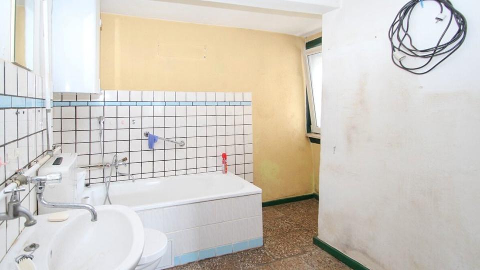 Einfamilienhaus Kaltennordheim - 3.5 Zimmer, 105 m&sup2;, 65.000&euro; | Angebot:26918719